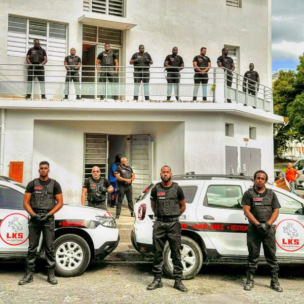 181613D9-74F7-4E06-8AA7-59A22DBB5311